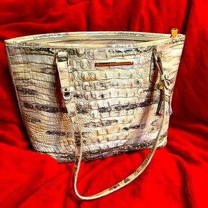 Brahim Neutal tone tote